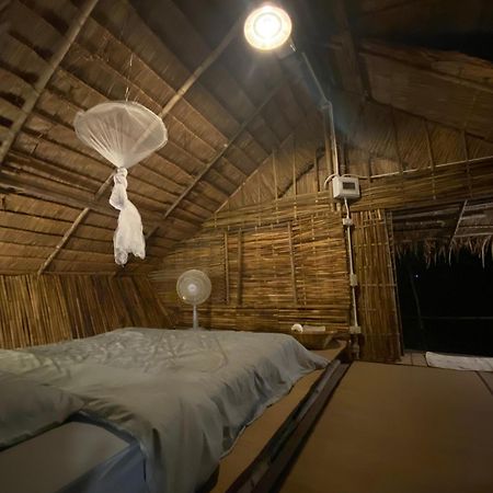 Hotel Royal Mountain Hut Ratchaburi Esterno foto