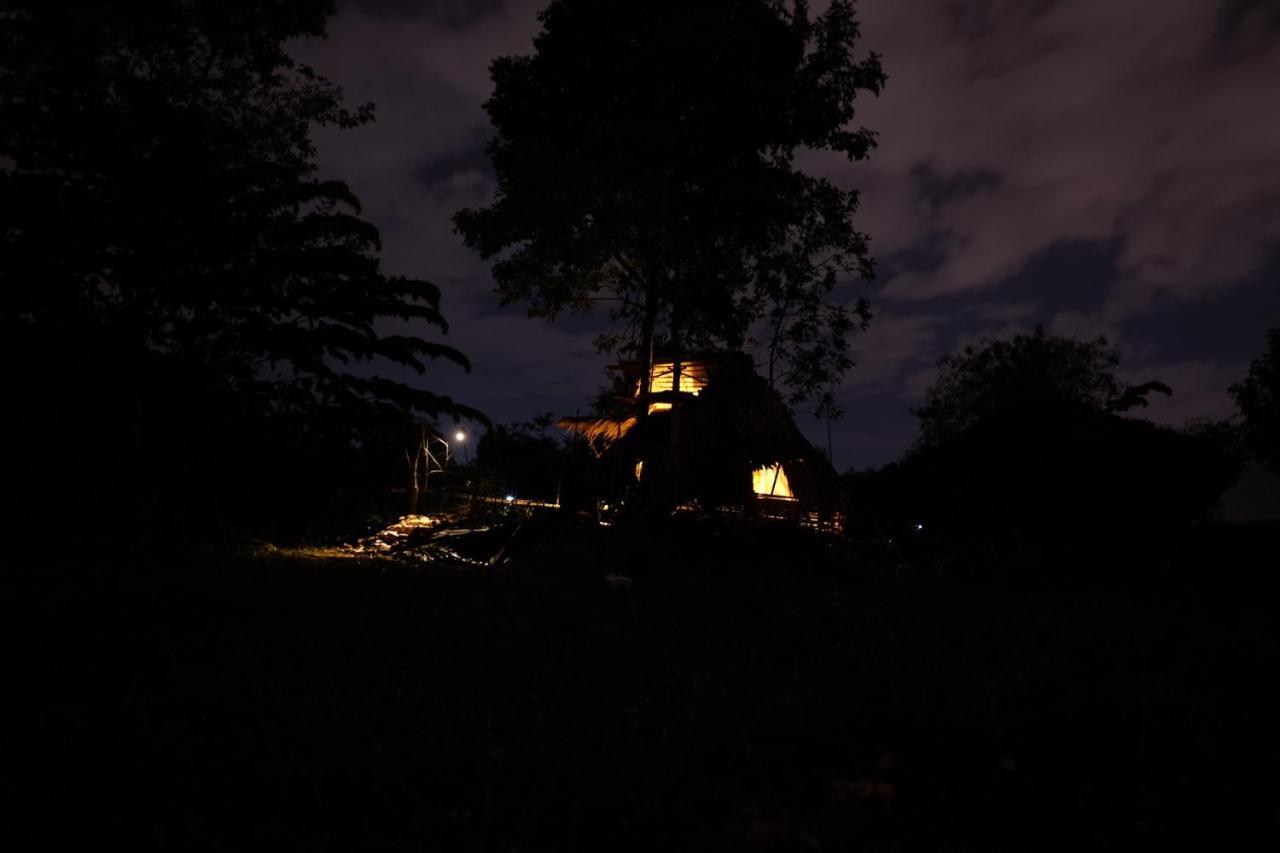 Hotel Royal Mountain Hut Ratchaburi Esterno foto