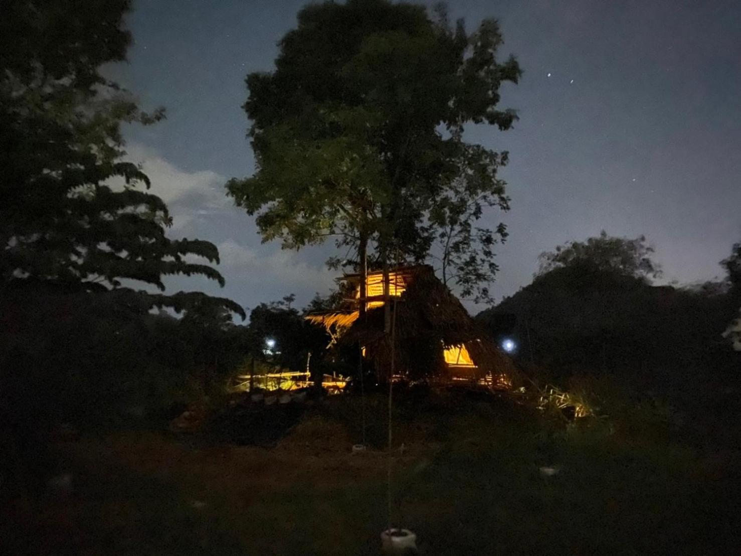 Hotel Royal Mountain Hut Ratchaburi Camera foto