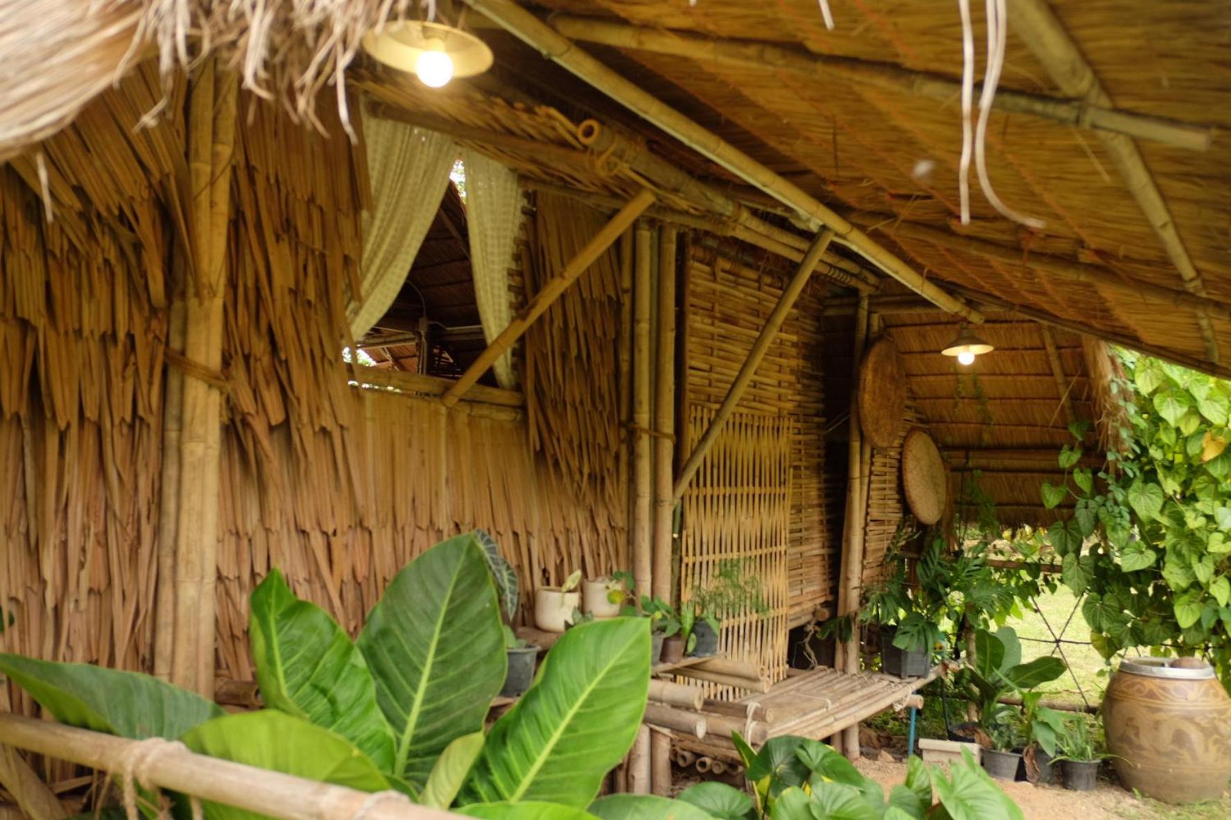 Hotel Royal Mountain Hut Ratchaburi Camera foto
